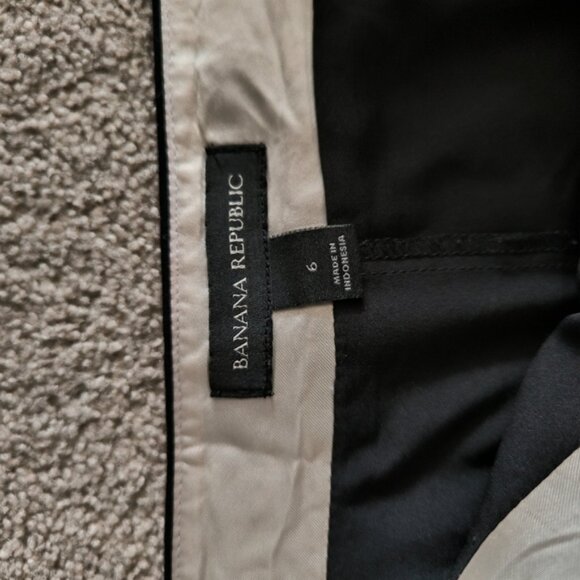 Banana Republic Quiet Luxury Two Toned Mod Retro Stretch Skirt 6 - Picture 4 of 8